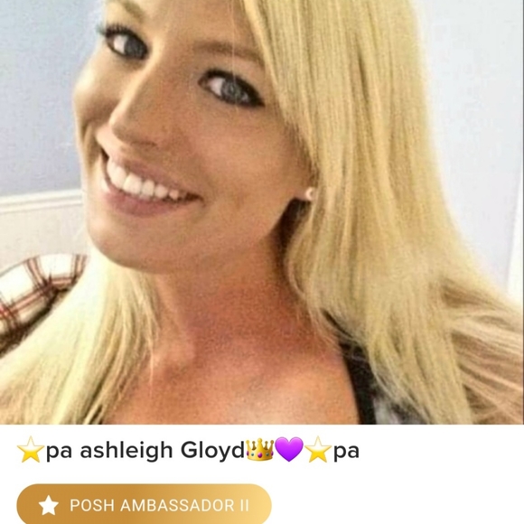 Other - GOLD Posh Ambassador!! LIVE SHOWS!!